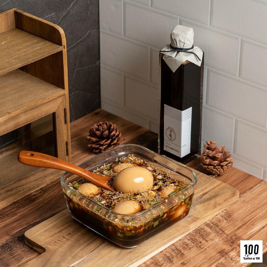 【宅配美食】于釀醬油｜用時間陳釀的好味道！黑豆純釀醬油、陳年蔭油忠「于」原味！ | 別墅裡的 100 種味道