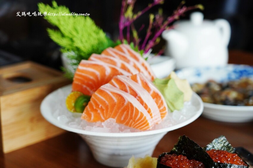 連鎖氣派日料名店！炒烏龍麵100元、炸蝦蓋飯也只要150元，威士忌菲力直接震撼全場～