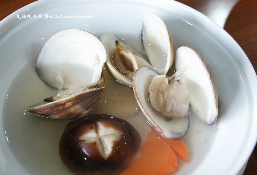 連鎖氣派日料名店！炒烏龍麵100元、炸蝦蓋飯也只要150元，威士忌菲力直接震撼全場～