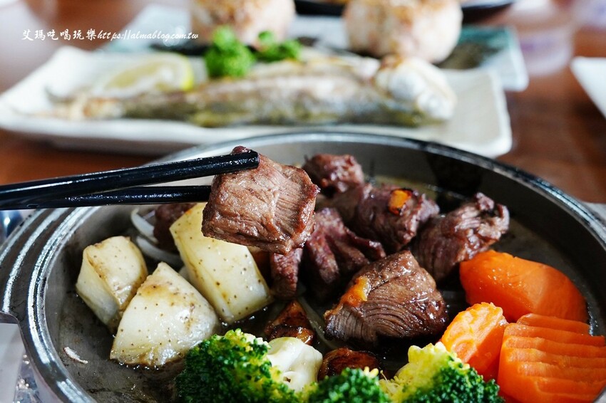 連鎖氣派日料名店！炒烏龍麵100元、炸蝦蓋飯也只要150元，威士忌菲力直接震撼全場～