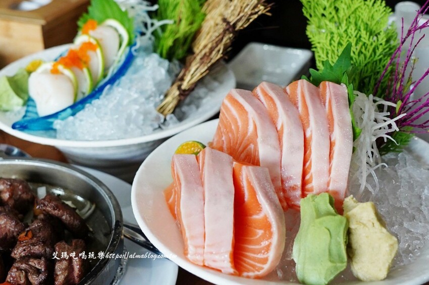 連鎖氣派日料名店！炒烏龍麵100元、炸蝦蓋飯也只要150元，威士忌菲力直接震撼全場～