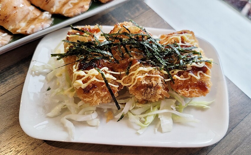 漁姬壽司專賣║興大高CP值美食，狂推激香燒豚丼、炙燒鮭魚握壽司，平價日式料理就在這！！