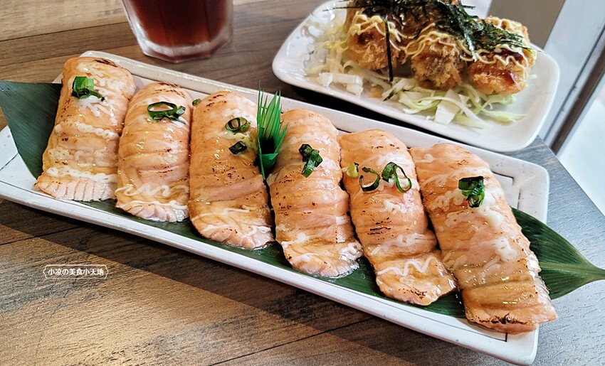 漁姬壽司專賣║興大高CP值美食，狂推激香燒豚丼、炙燒鮭魚握壽司，平價日式料理就在這！！
