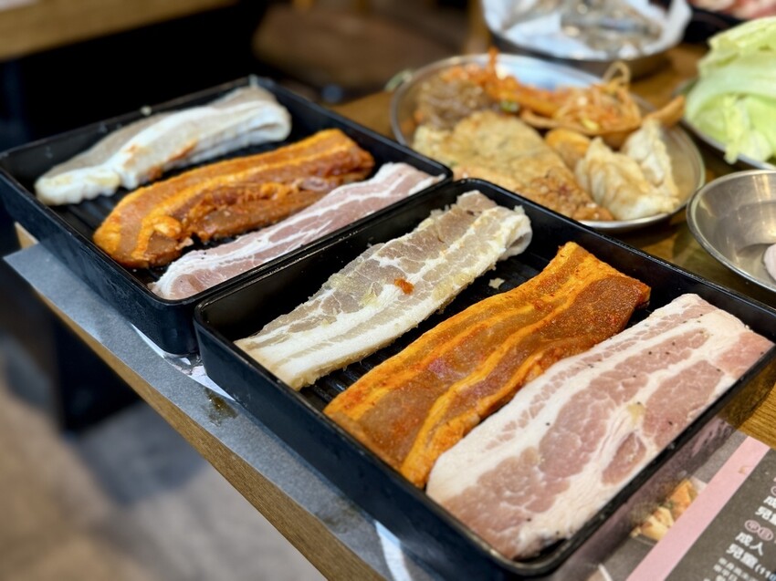 阿豬媽아줌마韓式烤肉吃到飽西門店 (19).jpg