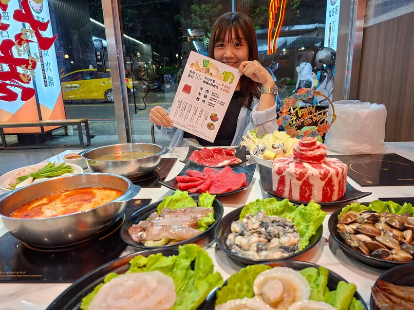 新莊火鍋吃到飽！韓哥哥石頭火鍋高CP值，肉類海鮮爽吃到翻。