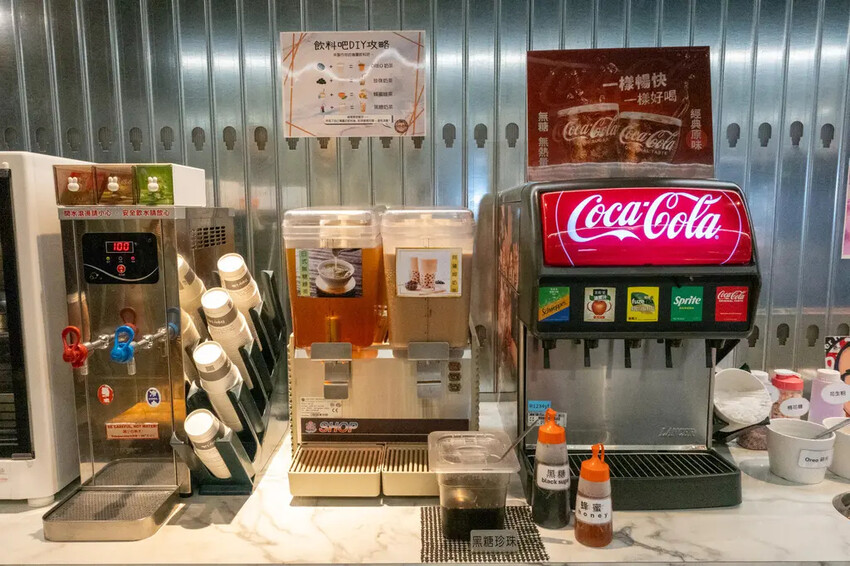 新莊火鍋吃到飽！韓哥哥石頭火鍋高CP值，肉類海鮮爽吃到翻。