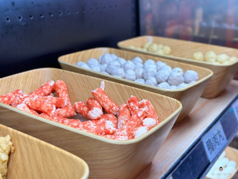 韓哥哥銅盤烤肉 369元起火烤兩吃還免服務費 超過40種食材無限吃到飽 打卡免費送白蝦～