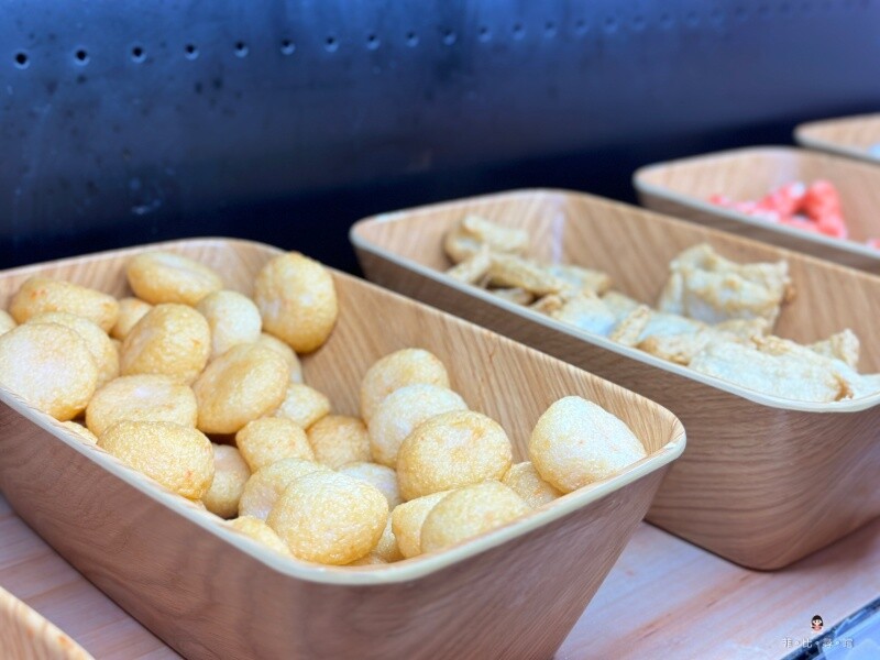 韓哥哥銅盤烤肉 369元起火烤兩吃還免服務費 超過40種食材無限吃到飽 打卡免費送白蝦～