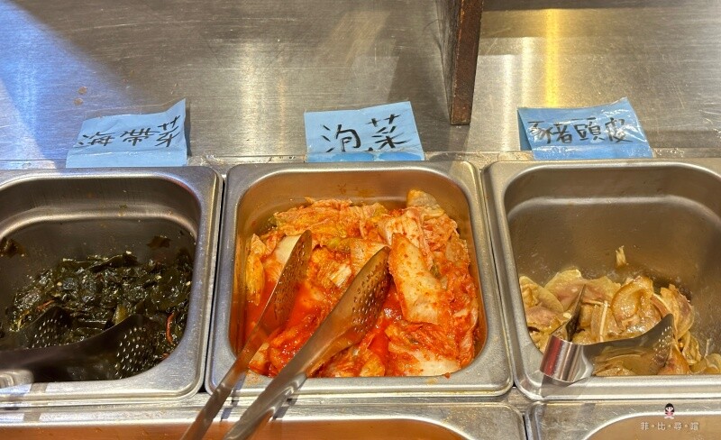 韓哥哥銅盤烤肉 369元起火烤兩吃還免服務費 超過40種食材無限吃到飽 打卡免費送白蝦～