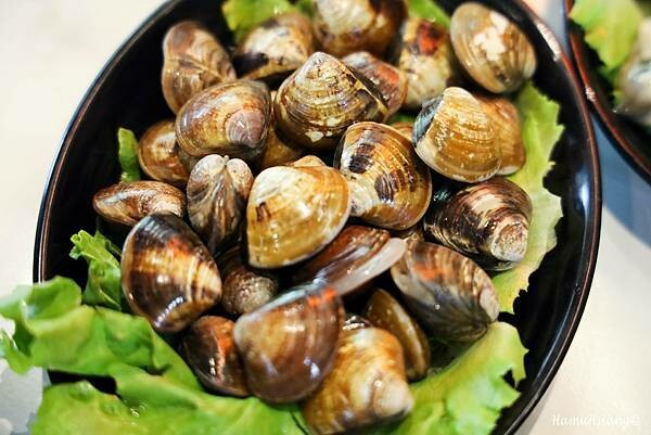 新北市新莊區【食■新莊】韓哥哥石頭火鍋/新莊平價火鍋吃到飽/新北石頭火鍋推薦/蔬食.肉品.冰淇淋.飲料無限自助吧/用料實