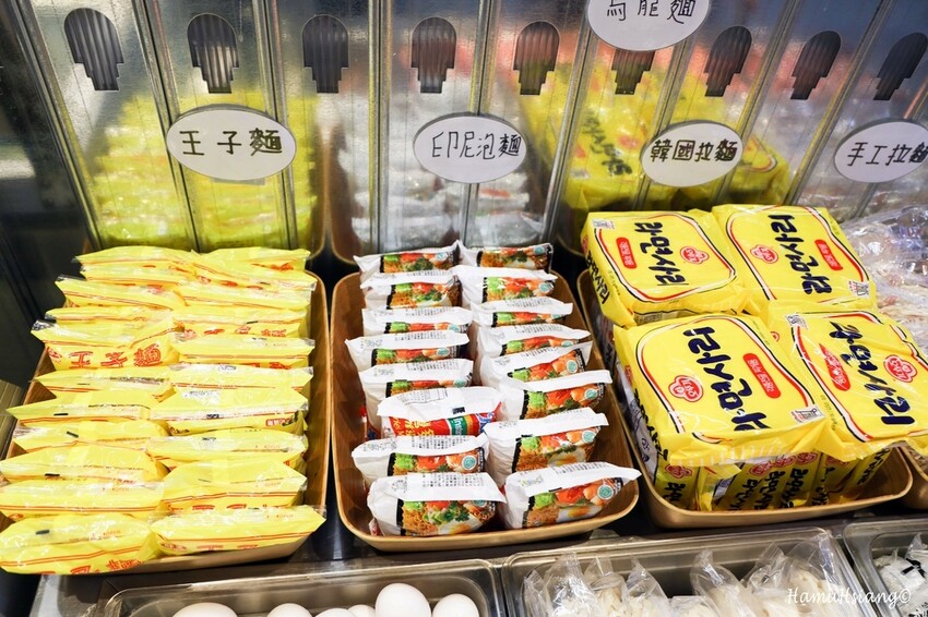 新北市新莊區【食■新莊】韓哥哥石頭火鍋/新莊平價火鍋吃到飽/新北石頭火鍋推薦/蔬食.肉品.冰淇淋.飲料無限自助吧/用料實