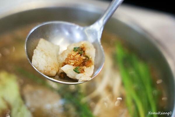 新北市新莊區【食■新莊】韓哥哥石頭火鍋/新莊平價火鍋吃到飽/新北石頭火鍋推薦/蔬食.肉品.冰淇淋.飲料無限自助吧/用料實