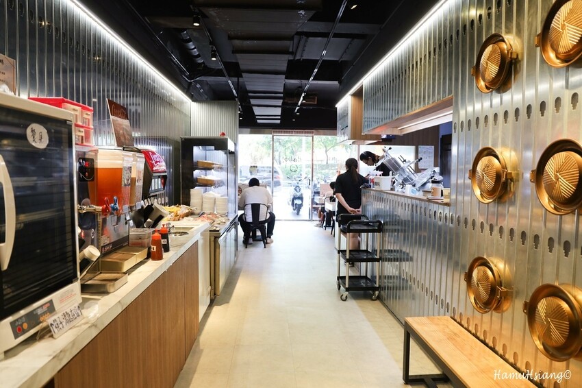 新北市新莊區【食■新莊】韓哥哥石頭火鍋/新莊平價火鍋吃到飽/新北石頭火鍋推薦/蔬食.肉品.冰淇淋.飲料無限自助吧/用料實