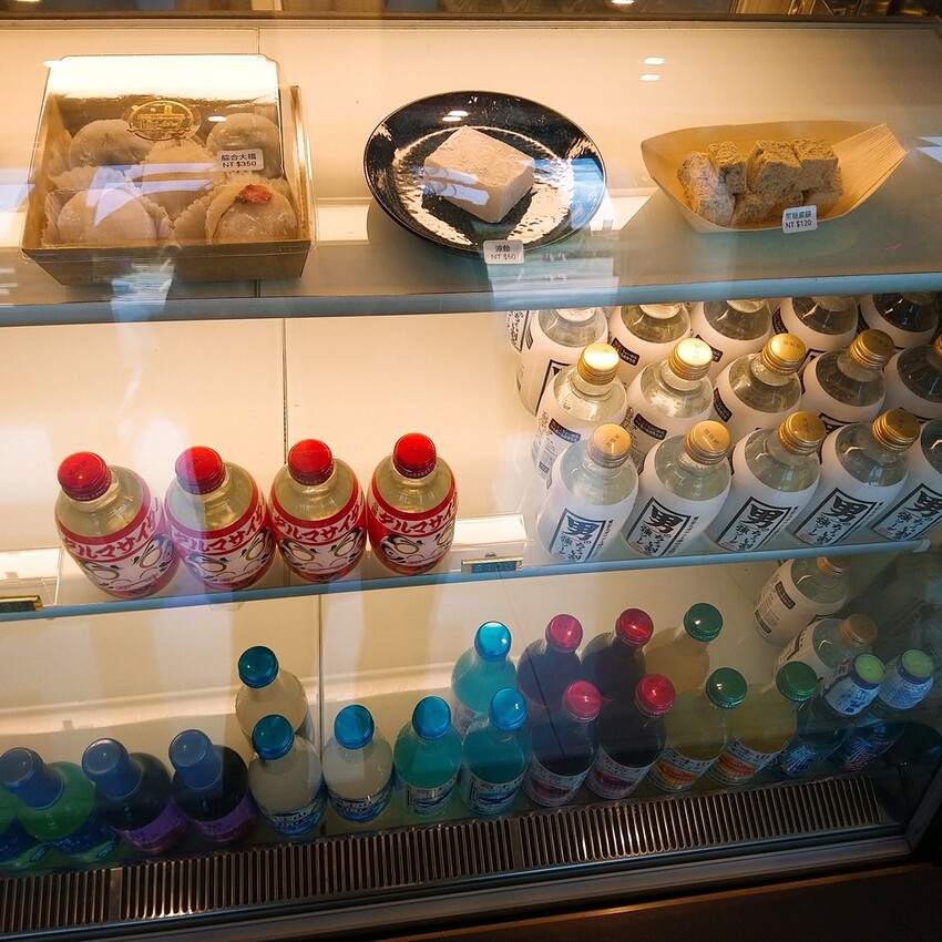 [分享]昇恆昌內湖旗艦店一樓*日本最夯的網美咖啡廳【根本在旅行】