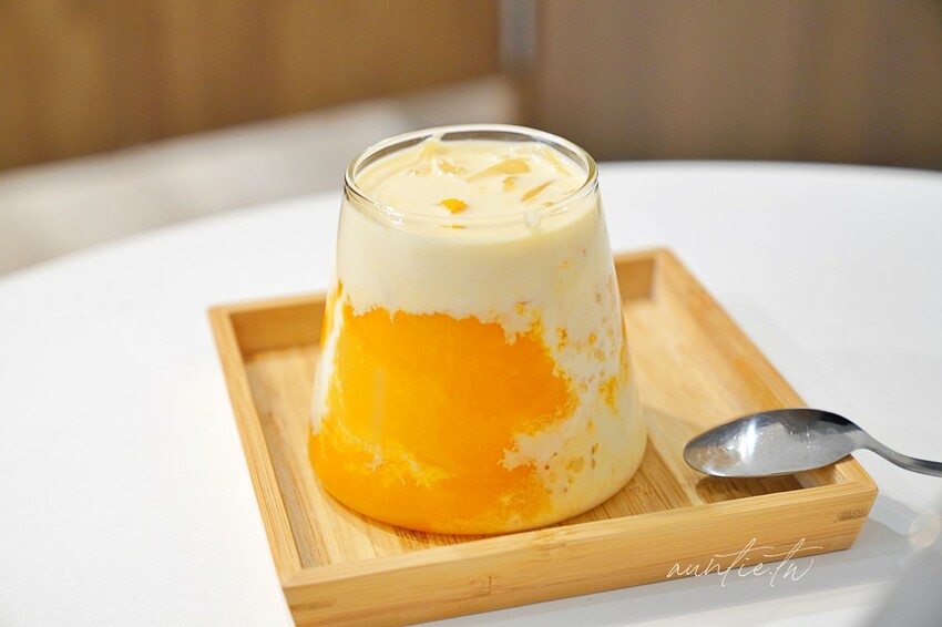 【台中】西區|5am Cafe HK,港式甜品咖啡廳,撈麵魚蛋口味道地,港味十足!