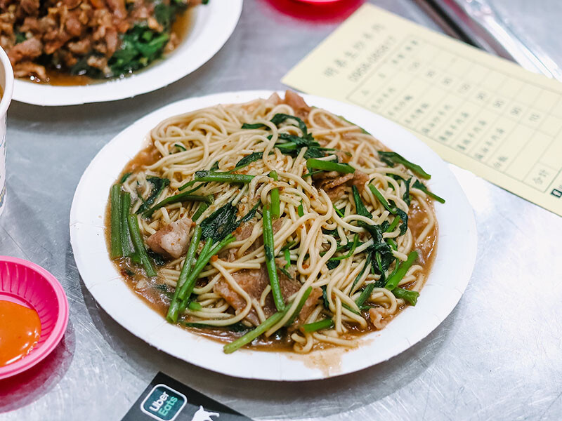 明弟生炒羊肉 | 新竹羊肉美食 90元吃羊肉炒麵、藥膳羊肉湯，滿滿生炒羊肉只要 $130