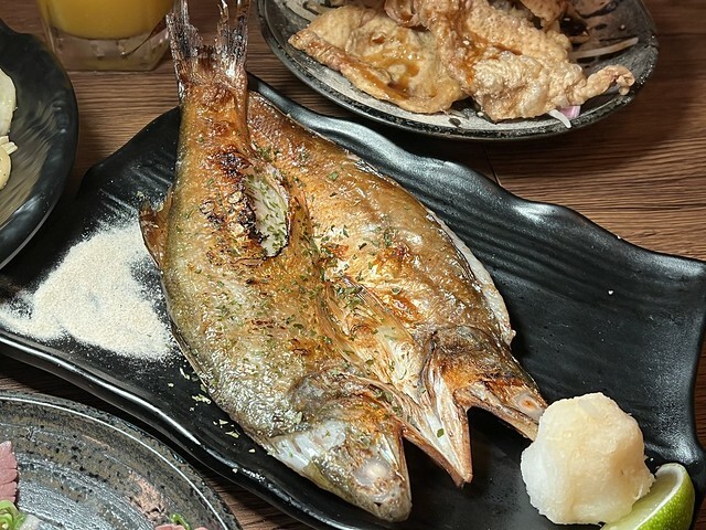 +(蘆洲居酒屋)和本津居酒屋~超嫩月見生牛肉、香噴噴炒烏龍、