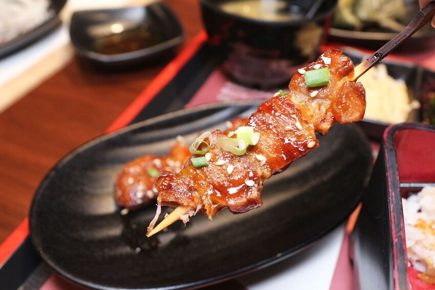 鰻魚日記高雄義享店 串燒.JPG