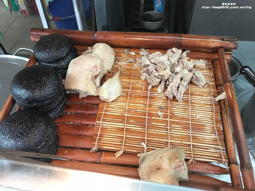 【新北板橋區】板橋懷德街美食『懷德街無名當歸鴨』👉必點當歸鴨冬粉及當歸鴨血粿~