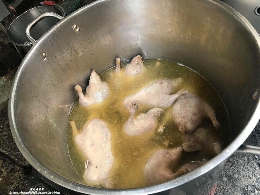 【新北板橋區】板橋懷德街美食『懷德街無名當歸鴨』👉必點當歸鴨冬粉及當歸鴨血粿~