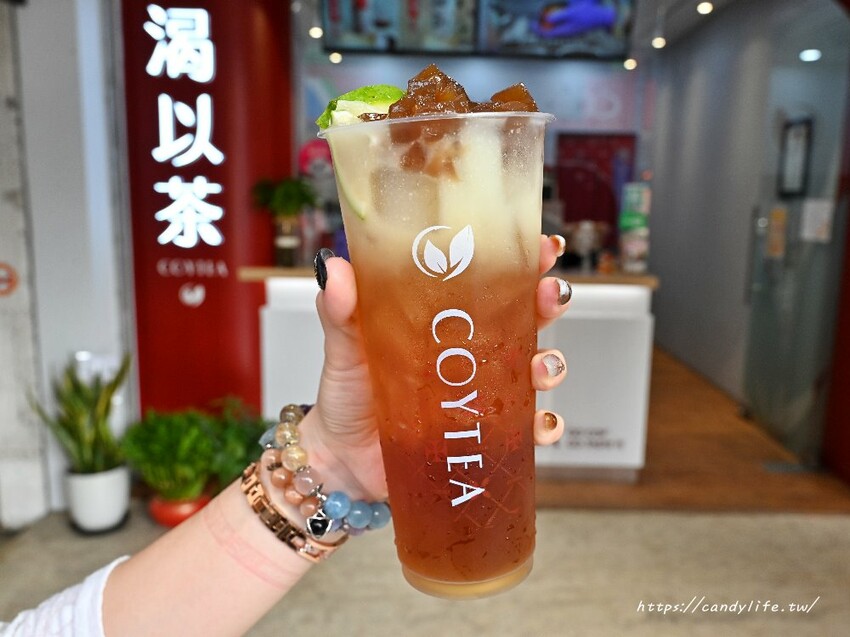 渴以茶|人氣手搖飲再推新品,柳橙系列清爽好喝,還有芋頭奶綠也是人氣必點!