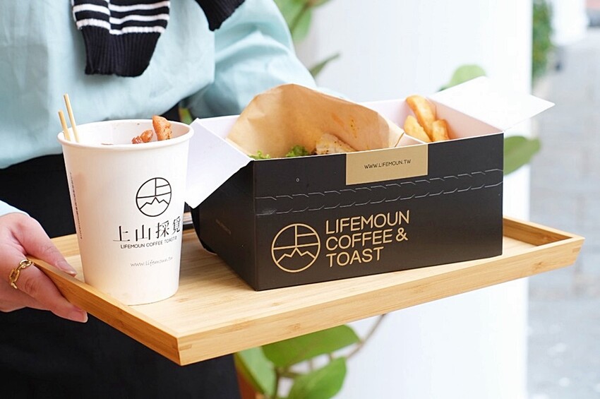 台北十大人氣必吃早餐”上山採覓”開來台中囉！主打厚切炭烤吐司、漢堡，近審計新村！！！