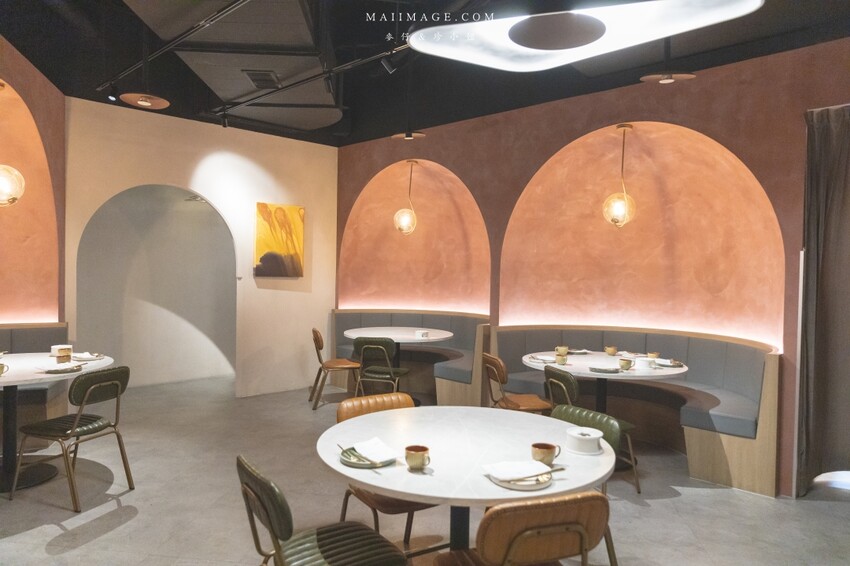 台北美食|九華樓 CHIOU HWA Restaurant~華泰片皮鴨一鴨五吃爽度最高。大直最新食尚地標『春大直』捷運劍