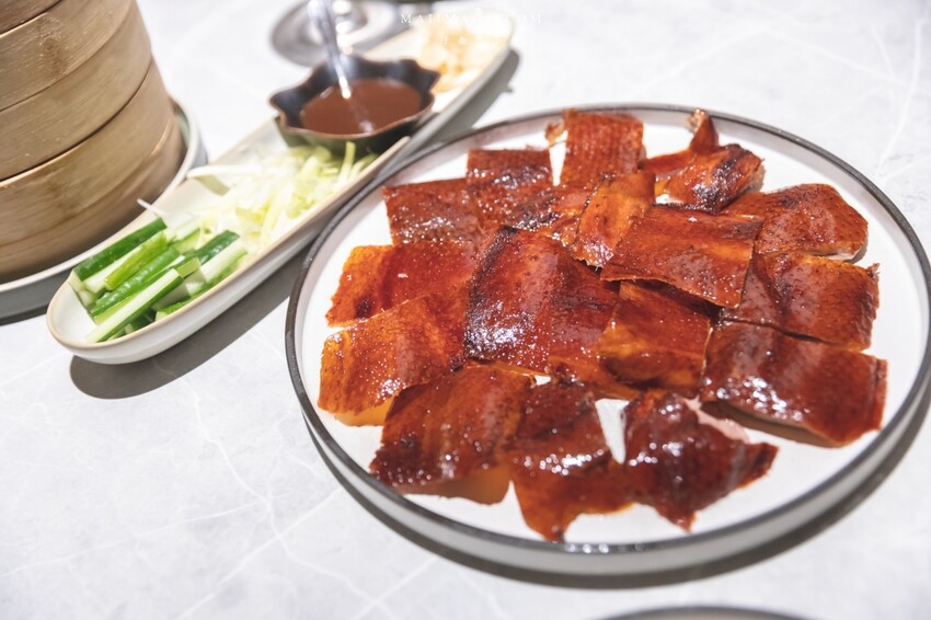 台北美食|九華樓 CHIOU HWA Restaurant~華泰片皮鴨一鴨五吃爽度最高。大直最新食尚地標『春大直』捷運劍