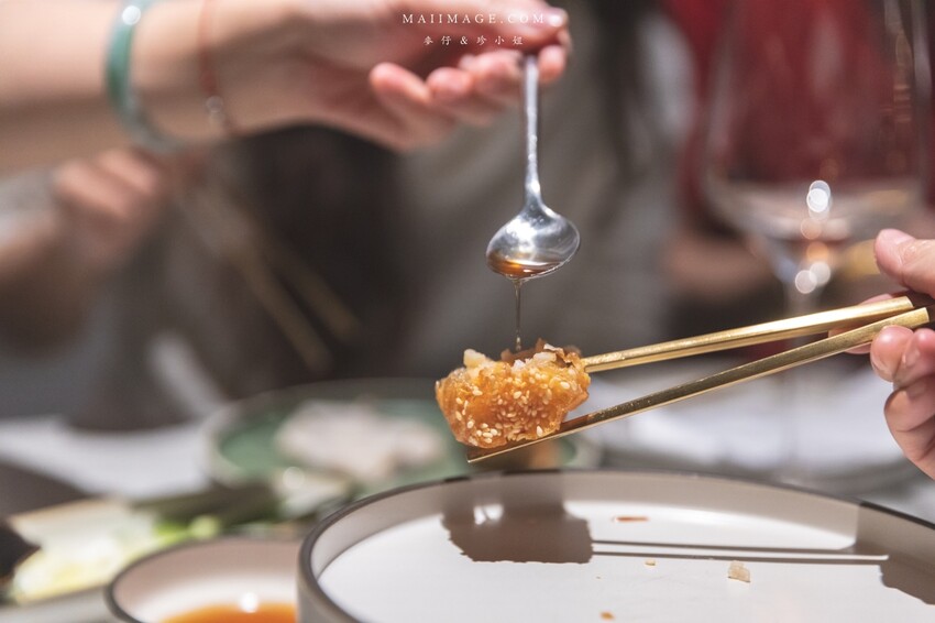 台北美食|九華樓 CHIOU HWA Restaurant~華泰片皮鴨一鴨五吃爽度最高。大直最新食尚地標『春大直』捷運劍