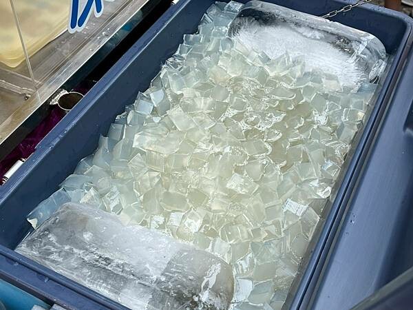 （基隆甜品）基隆廟口無名石花凍～新鮮石花凍＋黃豆粉古早味甜品