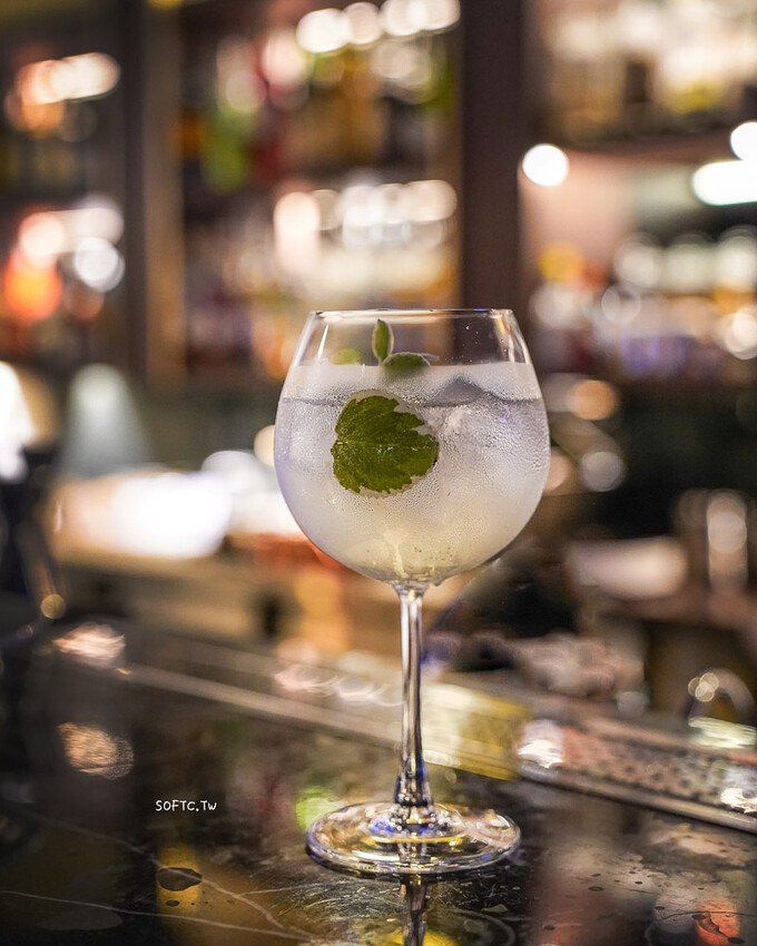 忠孝復興餐酒館「Good Old Dayz Bistro」浮誇太空人東區餐酒館推薦