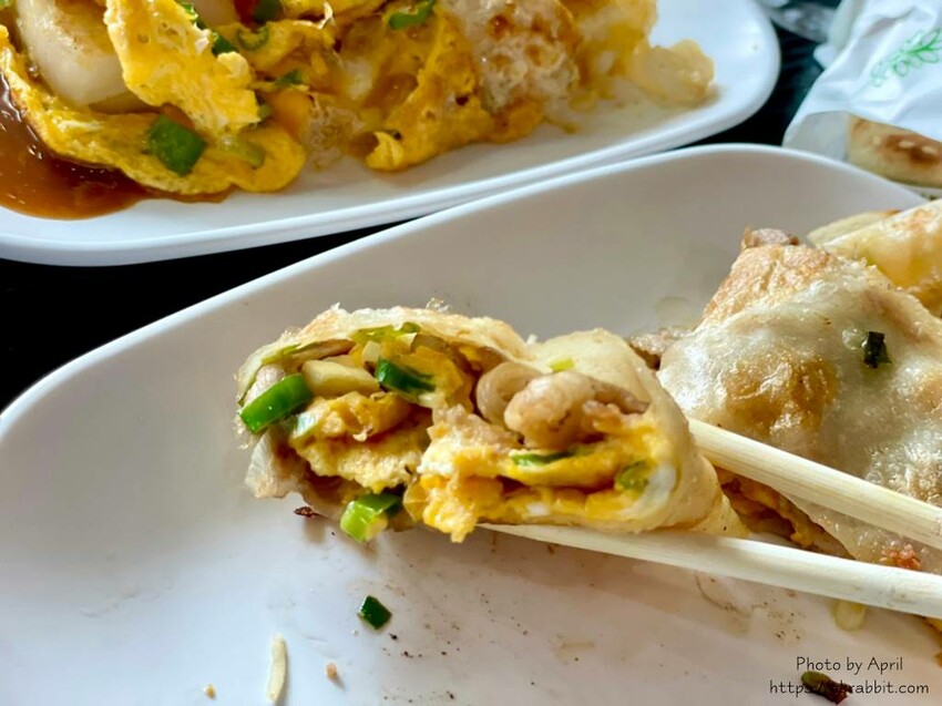 廖記早點-必點的燒餅、鹹豆漿和脆皮蛋餅！