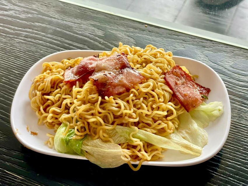 廖記早點-必點的燒餅、鹹豆漿和脆皮蛋餅！