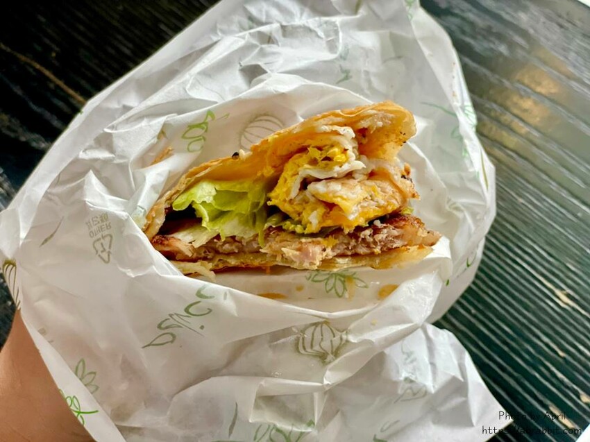 廖記早點-必點的燒餅、鹹豆漿和脆皮蛋餅！