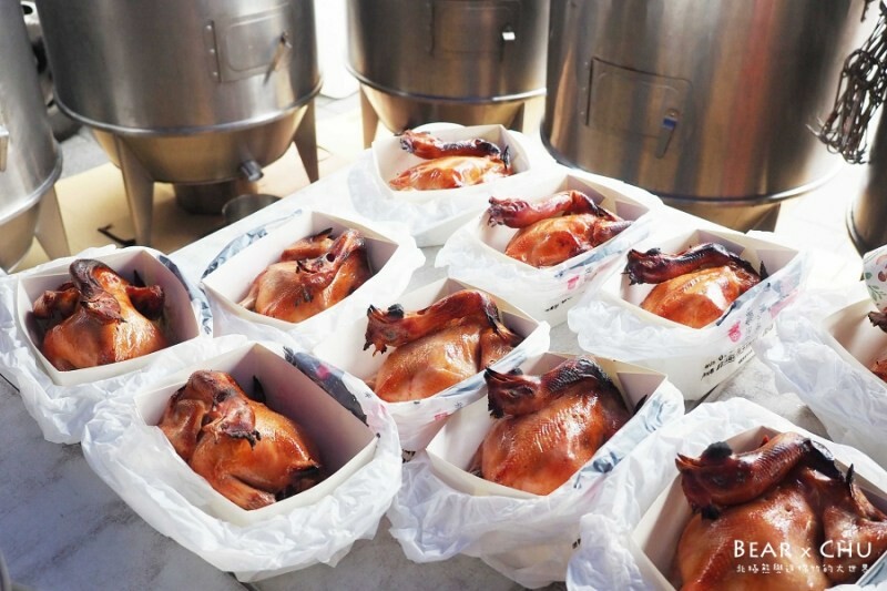 台北好吃烤雞/桶仔雞推薦|烤雞特攻隊・新鮮現烤肉嫩多汁、三種吃法多重美味享受