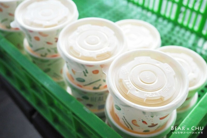 台北好吃烤雞/桶仔雞推薦|烤雞特攻隊・新鮮現烤肉嫩多汁、三種吃法多重美味享受