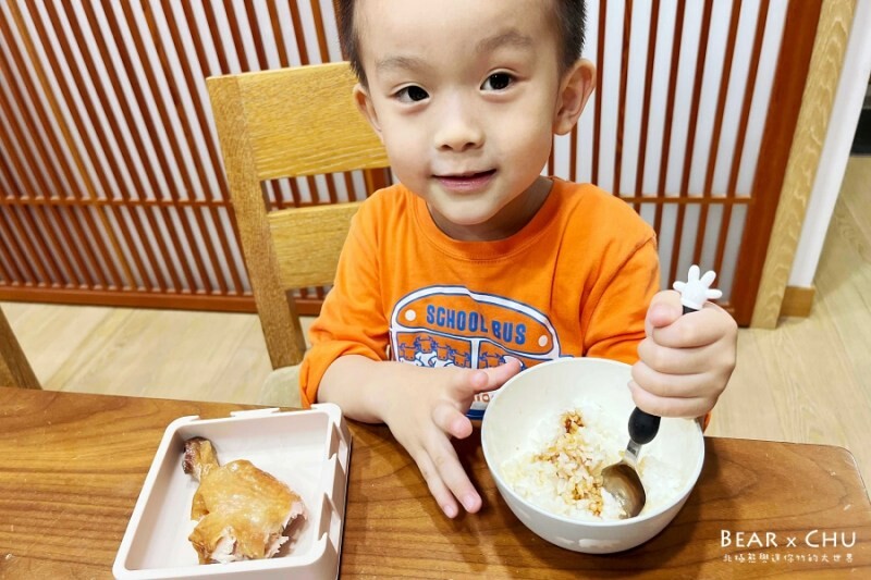 台北好吃烤雞/桶仔雞推薦|烤雞特攻隊・新鮮現烤肉嫩多汁、三種吃法多重美味享受