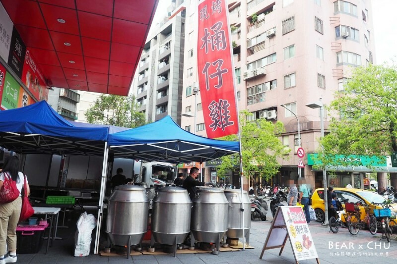 台北好吃烤雞/桶仔雞推薦|烤雞特攻隊・新鮮現烤肉嫩多汁、三種吃法多重美味享受