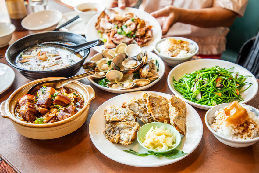 新北市金山區Amajia阿嬤家咖啡漁村料理｜藏身於漁港內的人氣餐廳，懷舊阿嬤的漁村特色料理