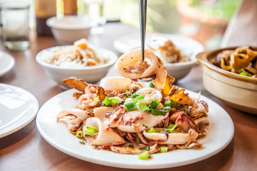 新北市金山區Amajia阿嬤家咖啡漁村料理｜藏身於漁港內的人氣餐廳，懷舊阿嬤的漁村特色料理