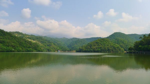 龍潭湖：宜蘭-讓人身心靈放鬆龍潭湖.悠閒走走去~