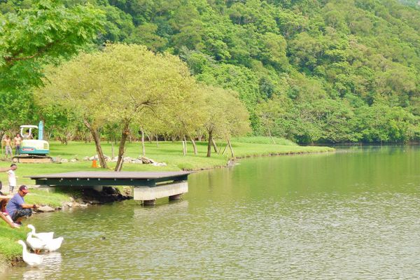 龍潭湖：宜蘭-讓人身心靈放鬆龍潭湖.悠閒走走去~