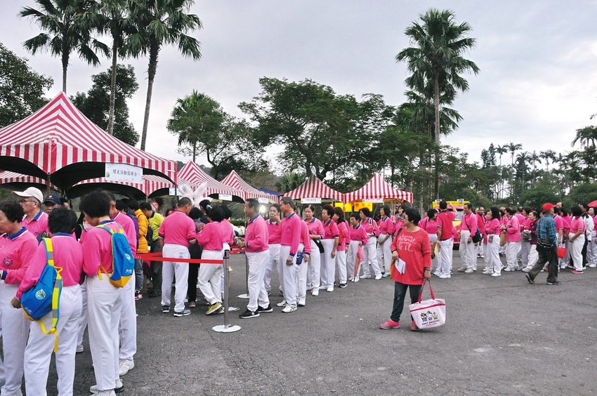 D1000008.JPG - 2018宜蘭冬至不老節【樂齡運動會、成果發表會、社區參與、龍潭湖、健走活動】 