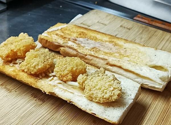 竹東深夜咖啡室「癒咖啡」心靈咖啡室/古巴三明治/咖啡奶酒/花煉小饅頭/西多士/特色的咖啡店