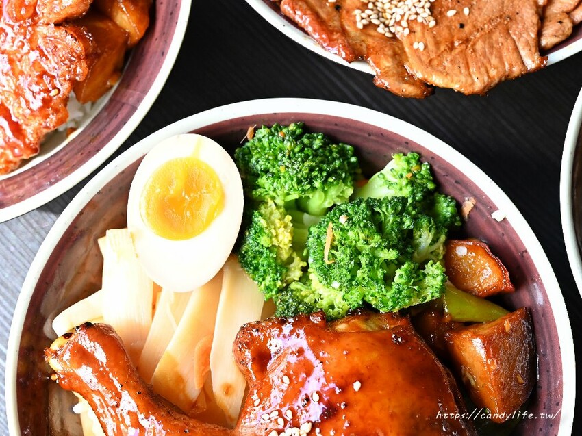 浪食堂火烤便當｜讓人一吃就回不去的火烤便當，現點現烤，醬烤入味，激推雞腿飯，雞腿好吃又大支～