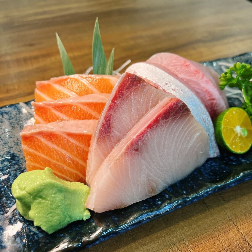 板橋隱藏版高CP值生魚片日式料理— 大家樂鮮魚舖，不用花大錢也可以享受日本進口的美味！超新鮮的口感吃一口