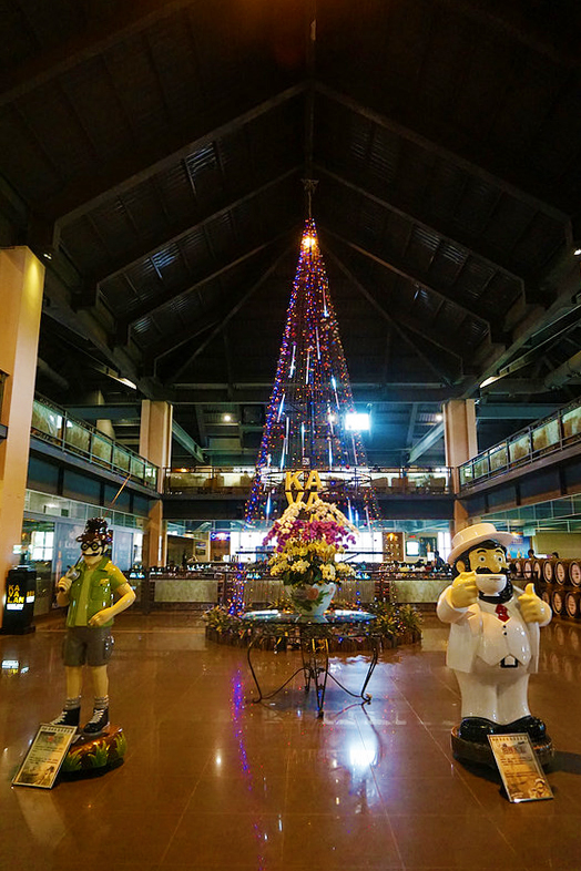 28404875668_85d32948d0_c