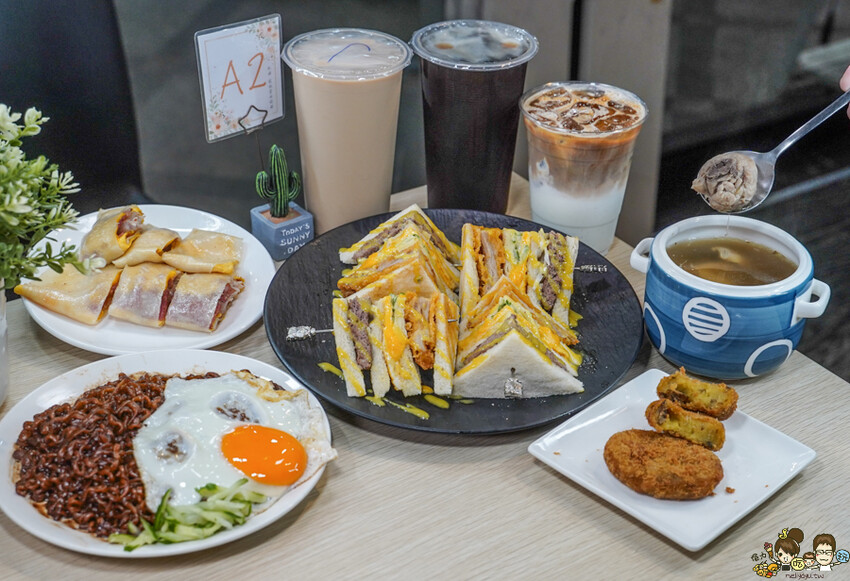 高雄宵夜場必朝聖、晚餐宵夜不孤單必吃日月私饗，手工特製餐點、暖心煲湯、招牌韓國炸醬麵、香甜地瓜可樂餅 - 跟著尼力吃喝玩樂＆親子生活