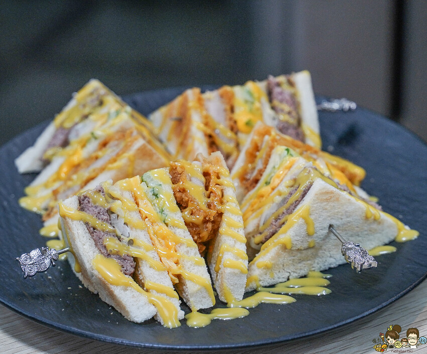 高雄宵夜場必朝聖、晚餐宵夜不孤單必吃日月私饗，手工特製餐點、暖心煲湯、招牌韓國炸醬麵、香甜地瓜可樂餅 - 跟著尼力吃喝玩樂＆親子生活