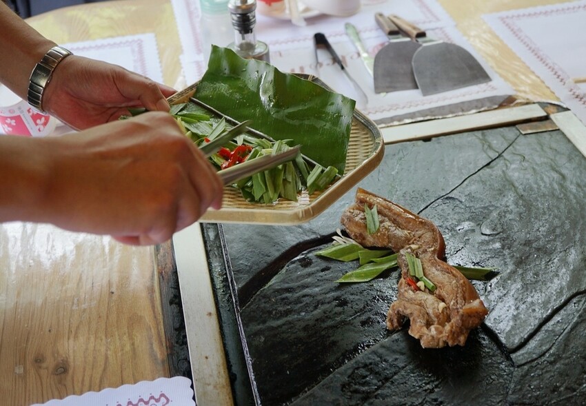苗栗南庄鄉|二坪部落 那伊魯灣風味餐廳 原住民風味料理 石板烤肉DIY 隱身在深山的原住民風味餐|西莉亞玩樂人生 16.JPG